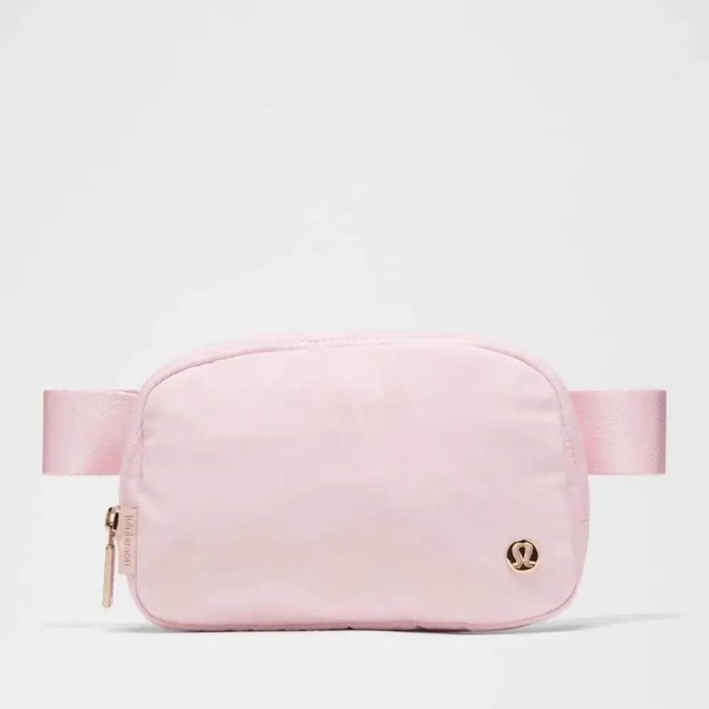 Lululemon Athletica Everywhere Belt Bag 1L